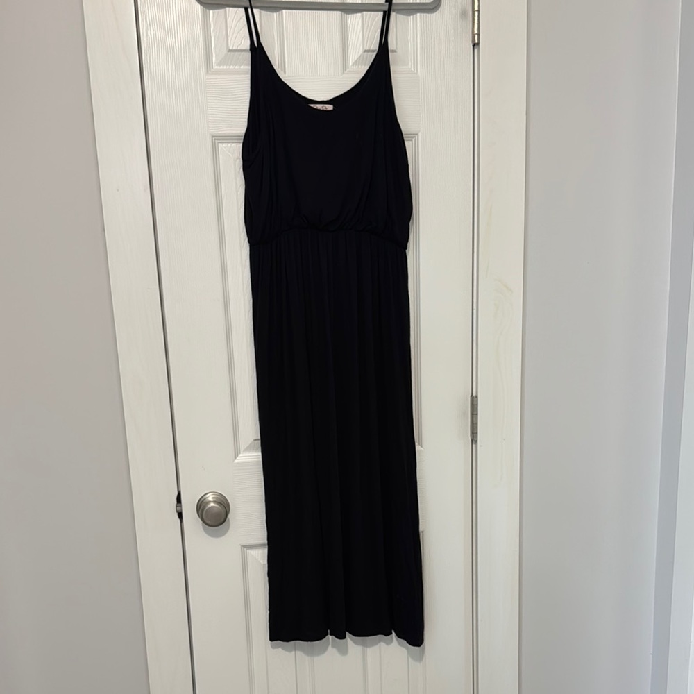 Olivia Rae Black Midi Dress